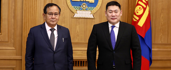 Dr R R Singh State Minister for External Affairs met PM Oyun Erdene and exchanged views on intensifying bilateral relations & expediting USD 1.236 billion Oil Refinery